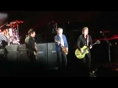Paul McCartney - Can't Buy Me Love (Santiago 2019)