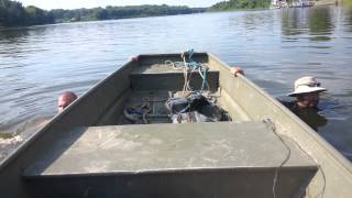 preview picture of video '38 Foot House Boat Sinking, Quincy IL Parks and Quincy Marinas'