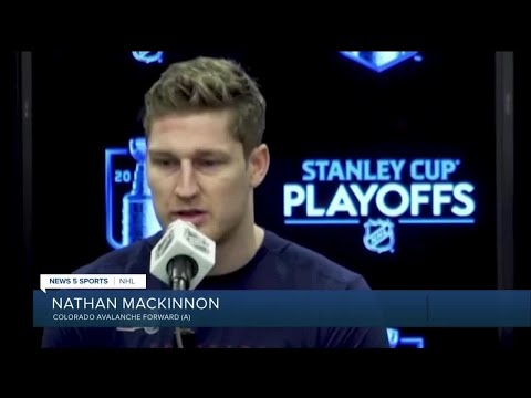 Avs erupt for 5 goals in 1st, beat Predators 7-2 in Game 1