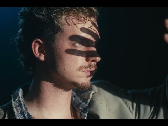 Video zu 'Szeptember Vegen' ansehen