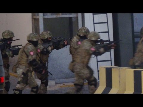 RODANDO OTRA ESCENA ACCION EN CADIZ QUE SE CONVIERTE EN TUNEZ. CON DRON. PELICULA LOS DIPLOMATICOS