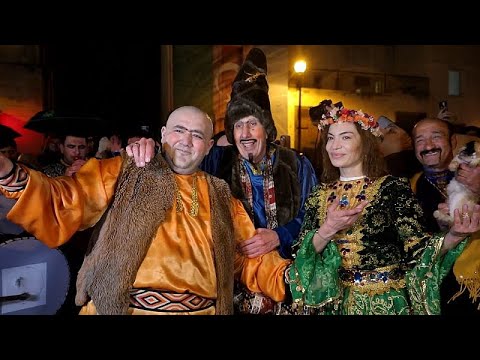 Nowruz in Aserbaidschan: Feiern mit Feuer, Festmahl und Tradition
