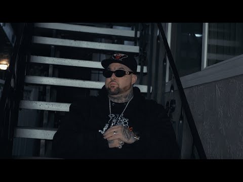 Lazie Locz - Watch The Stars (Official Video)