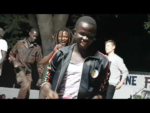 BADOU BOY au  festival d'Abéné