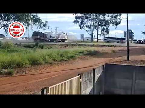 Vídeo registra colisão frontal na região da Chapada, em Ipameri.