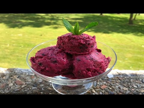 Mixed Berry Ice Cream No Machine Needed