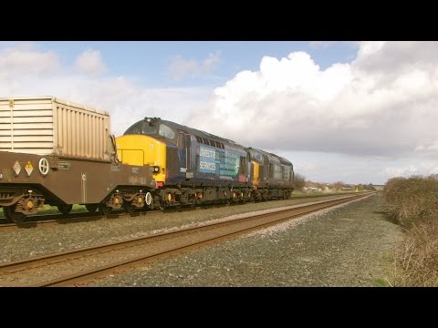 Prestatyn 6.4.2016 - DRS 37667 & 37610 Ted Cassidy on Valley flasks - class 37