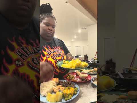 LOW INCOME MOTHER OF 9 | PLATE DINNER WITH ME 🥰