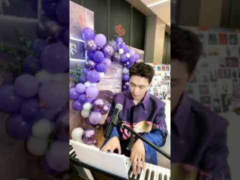 LAY ZHANG #exo#zhangyixing#healingunicornofexo#💜💜🦄