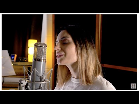 Natasha Jane Julian- "Bathin' in Your Garbage" (LIVE at Mea Music Studio, London)