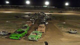 preview picture of video 'Renmark Figure 8 & Ramp Race Line-up 26Feb2011'