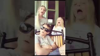Musicaly de roxane louane et mathis