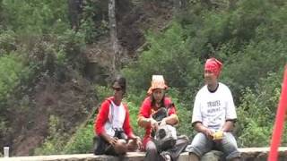 preview picture of video 'KEMAH PELANGI 2: Gunung Puntang, Jawa Barat'