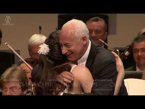 Paganini Concerto No.1, Op 6, 3. Rondo - María Dueñas/ Vladimir Spivakov