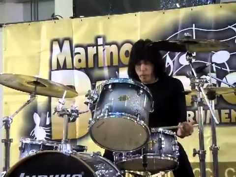Marky Ramone performance@Atlante Shopping Centre 08.12.2011(360p_H.264-AAC).mp4