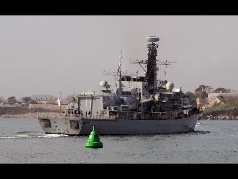 HMS MONMOUTH F235 ENTERS DEVONPORT NAVAL BASE AT MOUNT BATTEN JETTY - 1st March 2019