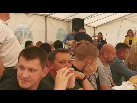 Danica i Ivona - Gdje će Narod Posavački (Official live Video)