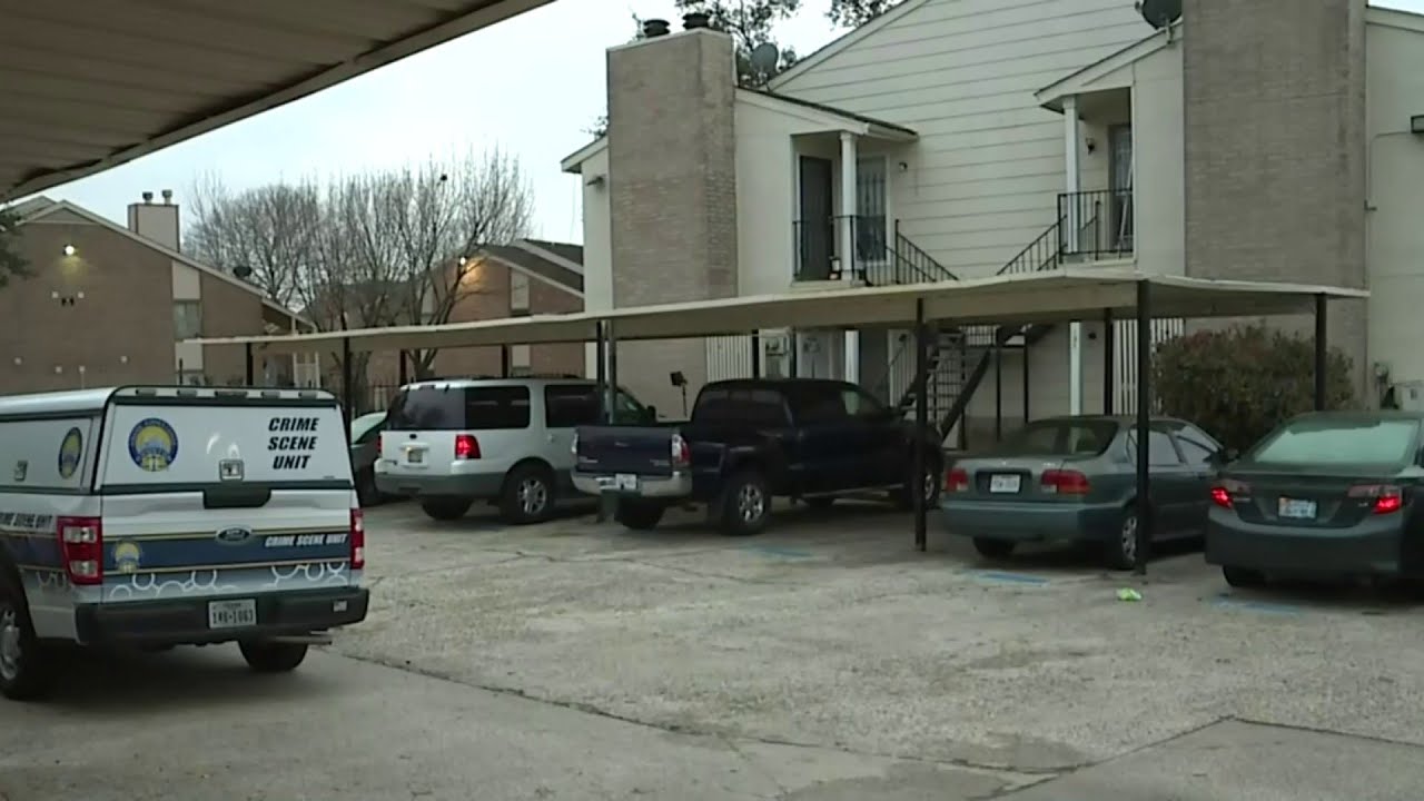 2 found dead in possible murder-suicide after welfare check in SW Houston, HPD says
