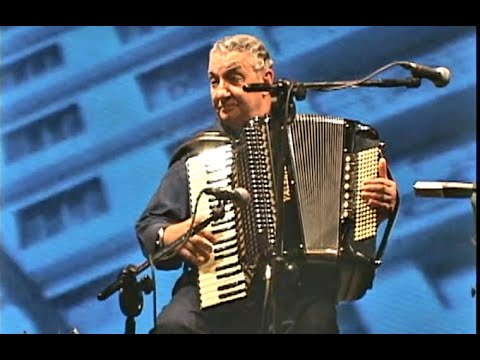 Caçulinha - Carinhoso (Pixinguinha)