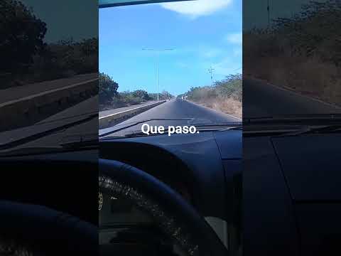 la calle que conduce a la Cañada de Urdaneta en Zulia.. wow