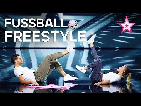Fußball ⚽ und Tanz 💃🕺 - Aguska und Patrick faszinieren | Das Supertalent 2021