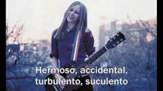 Avril Lavigne - Anything But Ordinary - Español