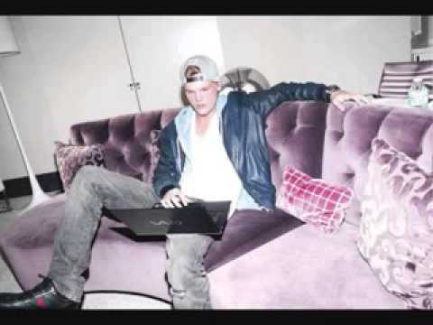 AVICII TOP 14 SONGS MEGA MIX NEW 2013