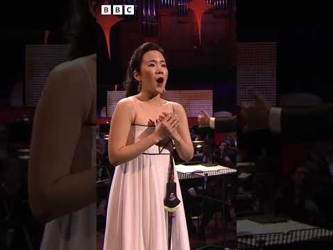 Hye Jung Lee singing Händel's "Tornami a vagheggiar". Watch the full video on our channel.