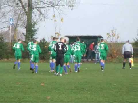 Przed meczem juniorów Sparty Przysiersk z Polonią Bydgoszcz.