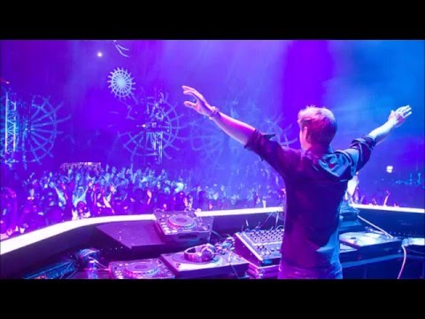 Armin Van Buuren vs. Cosmic Gate - Yai vs. Strong Ones vs. Embargo (Armin Van Buuren Mashup)