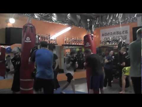 2012-10-15 Kick- und Thaiboxen als Technik u. Kraftausdauertraining im Sugambrer Fightclub