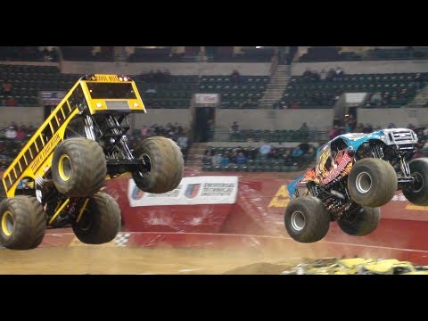 Competição de Carros Monstros