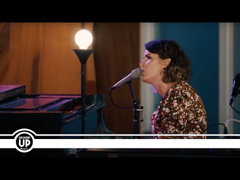 Michelle Willis - How Come (Live)