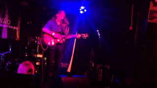 Benjamin Twine- George Ezra- Live at the Queen of Hoxton in London (July 21, 2013)