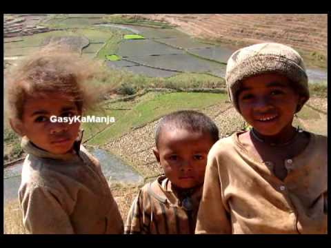 Aza Ilaozanao - Eric Manana & Aina Quach