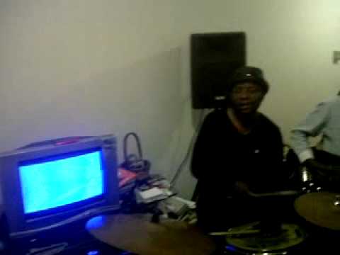 Njabuloseh - 'Nobody loves u' rehearsal.3GP