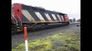 preview picture of video 'All CN Power on Puyallup Grain Train With an SD50AF'
