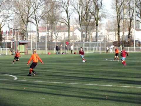 v.v.De Meern bekerwedstrijd Zwaluwen Utrecht E2 - De Meern E1    21-11-2009