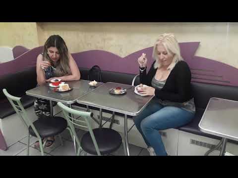 Poslastičarnica Pelivan Jagodina - Vesna Suša & DANA - (Live) - (Private video by DANA 2018)