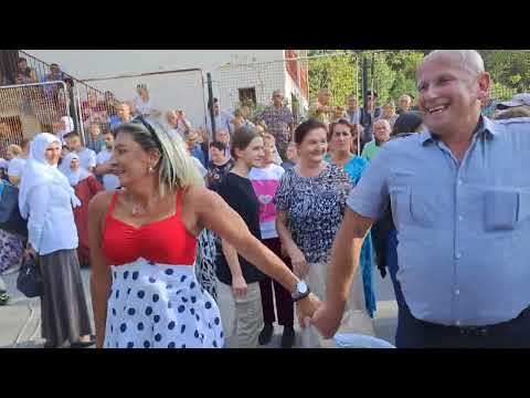 Hajde Refa maramicom mahni...kolo za Refu Dilu i ostalu raju-Spiljani-2023