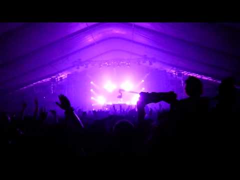 Kaskade - Fire In Your New Shoes (Sultan & Ned Shepard Remix) @ Beyond Wonderland 2011