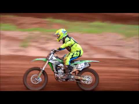 Bateria da categoria VX2 na final do Sul-mato-grossense de Velocross