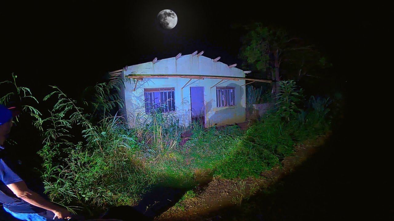 A CASA DE JUDAS IMPOSSÍVEL FICAR LA DENTRO