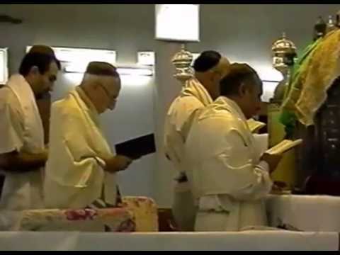 Rosh HaShanah Prayers in the Meir Tweig Synagogue, Baghdad, Mid-1990s