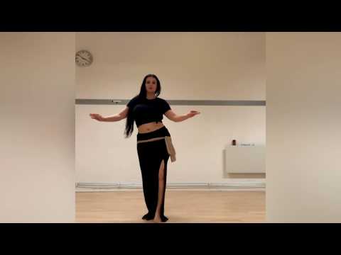 Magdansträning i studion - Alf Leyla Wa Leyla - Orientalisk Magdans med Magdansös Selina Sevil