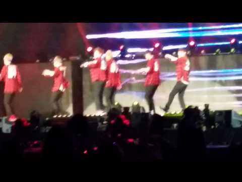 140123 Exo at Seoul Music Awards - Growl + Wolf