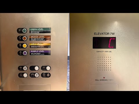 Westinghouse Hydraulic Parking Elevator @ Hyatt Regency Chicago West Tower | Chicago, IL