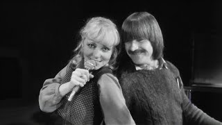 Hana Zagorová - Mimořádná linka (Praha – Tokio) (Japanese Boy) (1982)