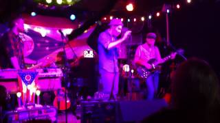 Red Wanting Blue - \