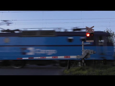 Železniční přejezd Mělník - P2935 - 9.5.2023